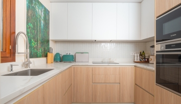 Resa estates Ibiza for sale te koop appartement Santa Gertrudis modern kitchen.jpg